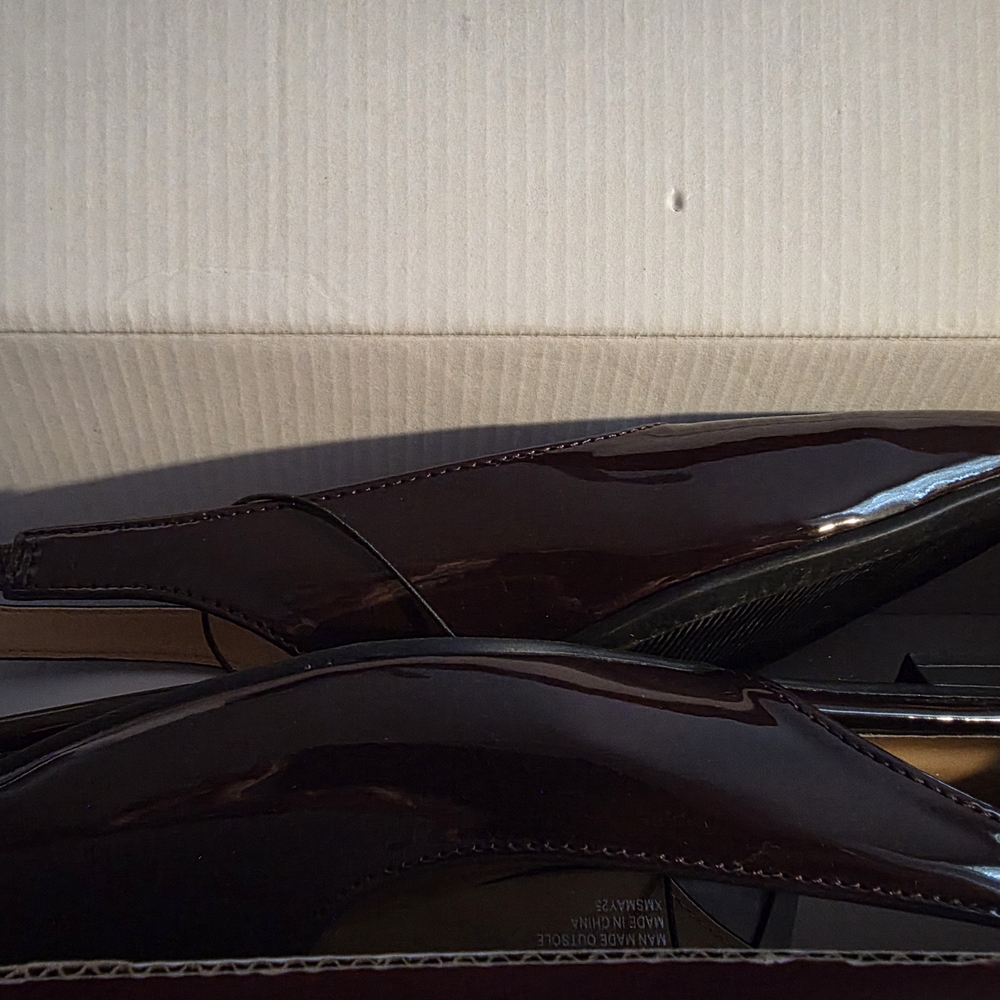 Kensie Felice Maroon Slingback Flats - Picture 6 of 6
